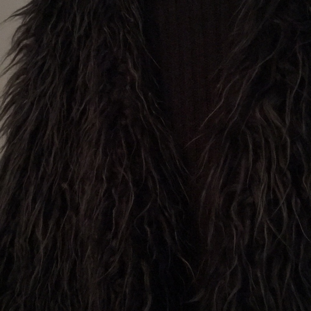 Vest - Picture 5 of 5